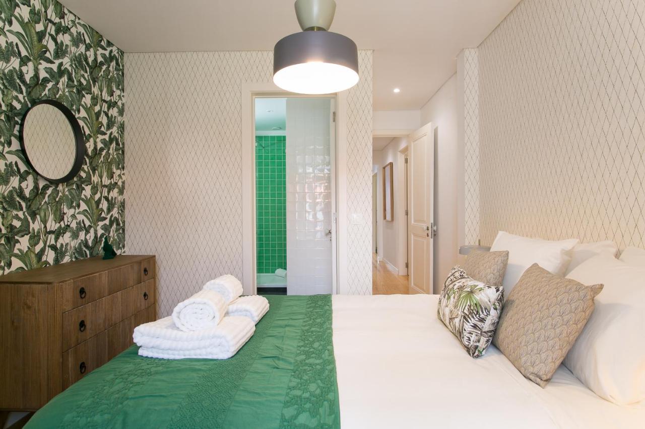 Lejlighed Luxury Retreat! 2 Suites, Balcony & Views!! Lisboa